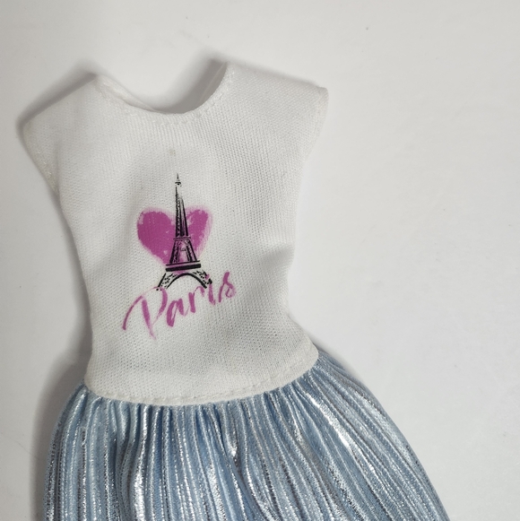 Barbie - Picture 4 of 7